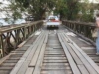 Houten brug in Don Khong