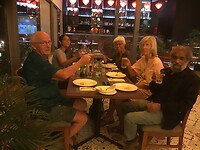 Etentje met vrienden in Nasik