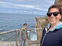 Wandelen over de rotsen bij Watson's Bay in Sydney