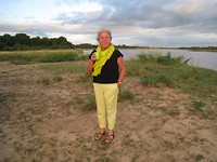 Theresa op safari