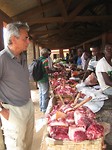 overdekte markt voor vlees en groente