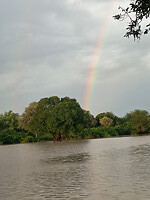regenboog en weer veel water, stond vorige week nog droog