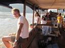 Dennis en Dora op de slow boat