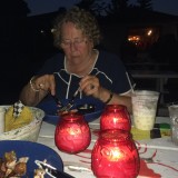 eten bij kaarslicht buiten
