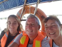 Met de jetty naar het eiland