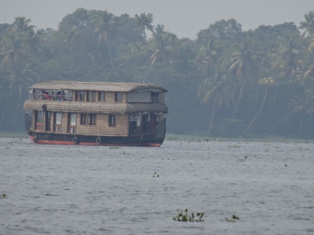 house boat