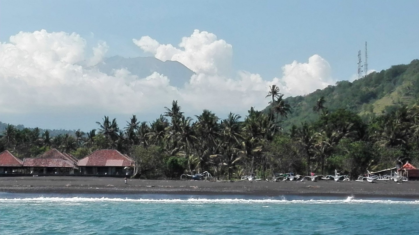 Gunung Agung, vanaf de boot