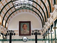 Postkantoor met portret van Ho Chi Minh