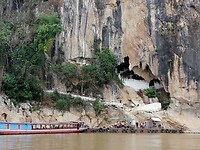Cave Pak Ou
