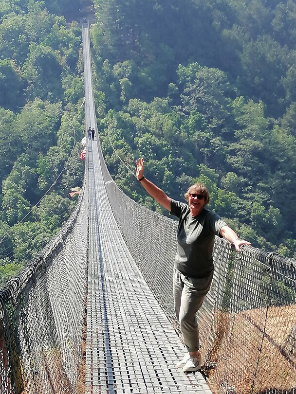 Hangbrug en -jongere