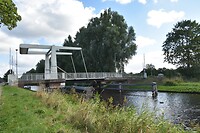 Een van de vele bruggetjes