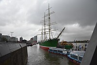 In de verte de Elbphilharmonie