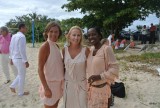 Monique, Leanne, en Sina, laatste twee IN DE MARKT!!!