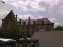 Ooievaars op schoorstenen in Munster