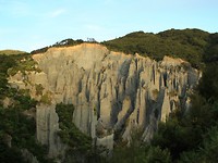 Putangirua Pinnacles walk