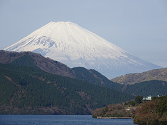 De Fuji vanaf het piratenschip te zien