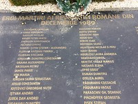 Monument 1989 op Overwinningsplein