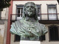 standbeeld close up