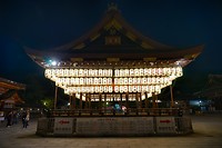 verlichte tempel Gion