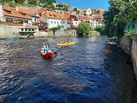 Kayakken op de Moldau
