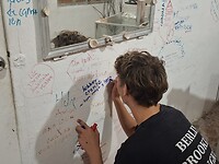 Recensie op de muur