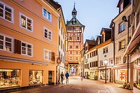 Schnetztor-in-der-Hussenstrasse-von-Konstanz_front_large