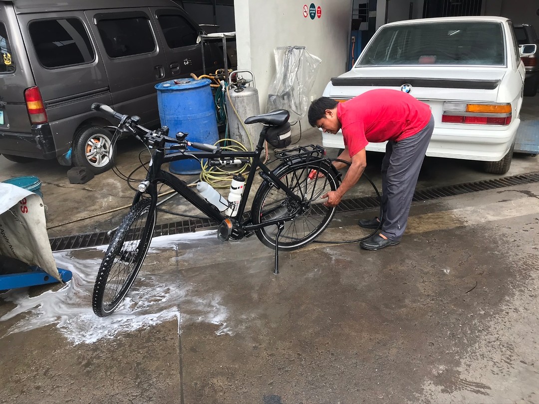 Fietsen wasplaats Cebu