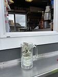 Koffie onderweg met de fooienpot