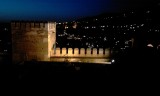 toren Alhambra bij avondbezoek