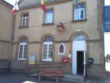 oude gemeentehuis Latour: nu museum Baillet-Latour