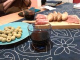 even een hapje en een drankje "thuis" voor we gaan eten