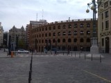 Plaza de toros, naast het station