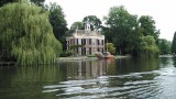 vele rijke handelaren hadden een huis voor de zomer aan de Vecht