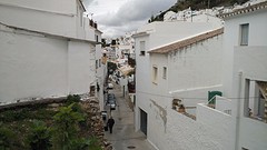 een van de vele smalle straatjes in Mijas