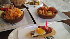 en maar weer eens lunchen met wat tapas