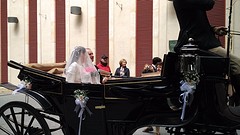 met papa in de koets op weg naar de kerk
