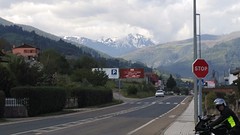 er ligt nog veel sneeuw in de Picos de Europa
