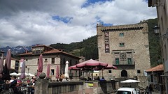 lunch in Potes, druk stadje voor de hele regio