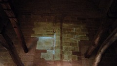 een filmpje over de aardbeving van Lissabon die de toren deed scheuren in Salamanca