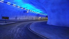 we gaan nog een keer door de tunnel