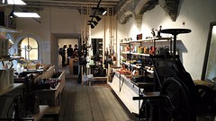 mooie stoffen - hoedjes - houten knopen etc.