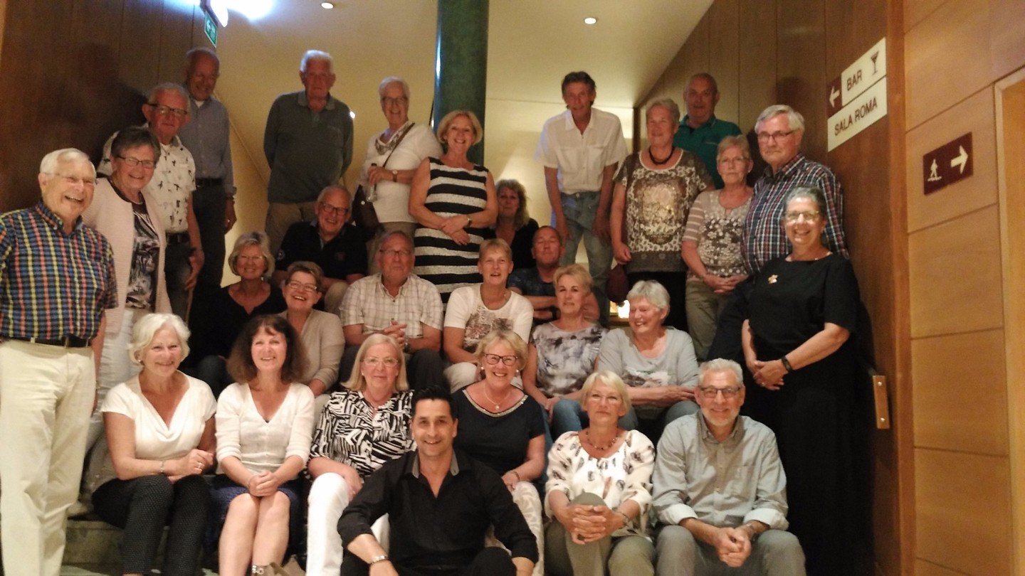 de hele groep wil op de foto