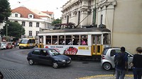 het oude trammetje in de Alfama wijk