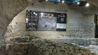 ambermuseum, in de kelder resten uit de 15e eeuw