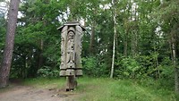 wandelen op de heksenheuvel in Juoadkante