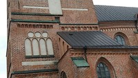 Johanneskerk met vroeger 2000 terracotta figuren aan de buitenkant