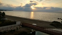 zonsopgang vanaf de kamer gezien