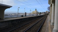 we gaan met de trein van Estoril naar Lissabon