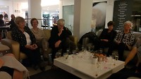 om 23 u toasten op Nieuwjaar in nederland