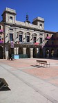 Avila, plaza chica met gemeentehuis